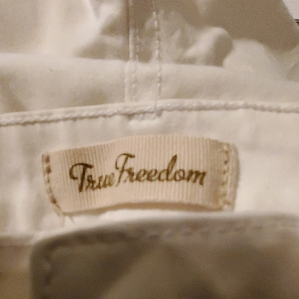 TRUE FREEDOM Jean's.             #R137 - Picture 6 of 7